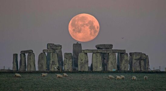 1734212722 Astronomen reisen nach Stonehenge „Wahnsinniges Mondphanomen tritt nur alle 186