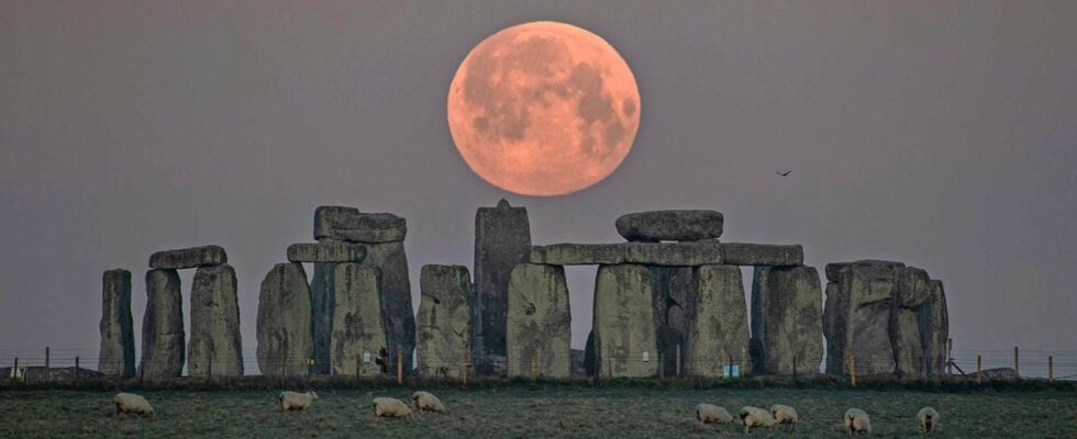 1734212722 Astronomen reisen nach Stonehenge „Wahnsinniges Mondphanomen tritt nur alle 186