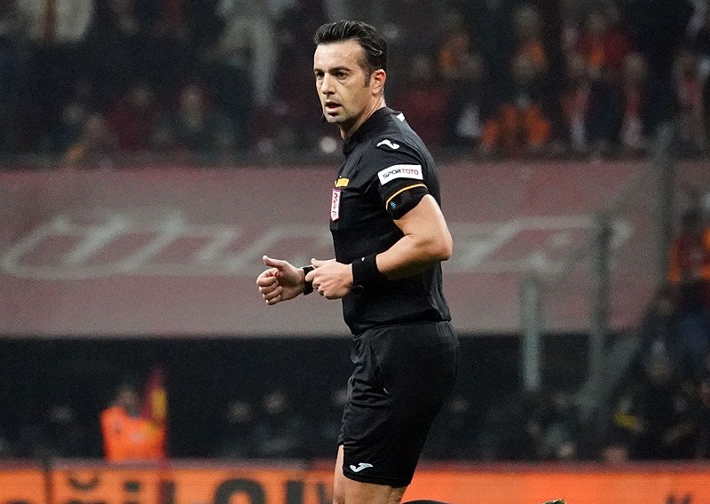 besiktas-fenerbahce-derbi-sifresiz-izle-besiktas-fenerbahce-maci-ne-zaman-saat-kacta-hangi-kanalda-bjk-fb-maci-1733567372560.jpg