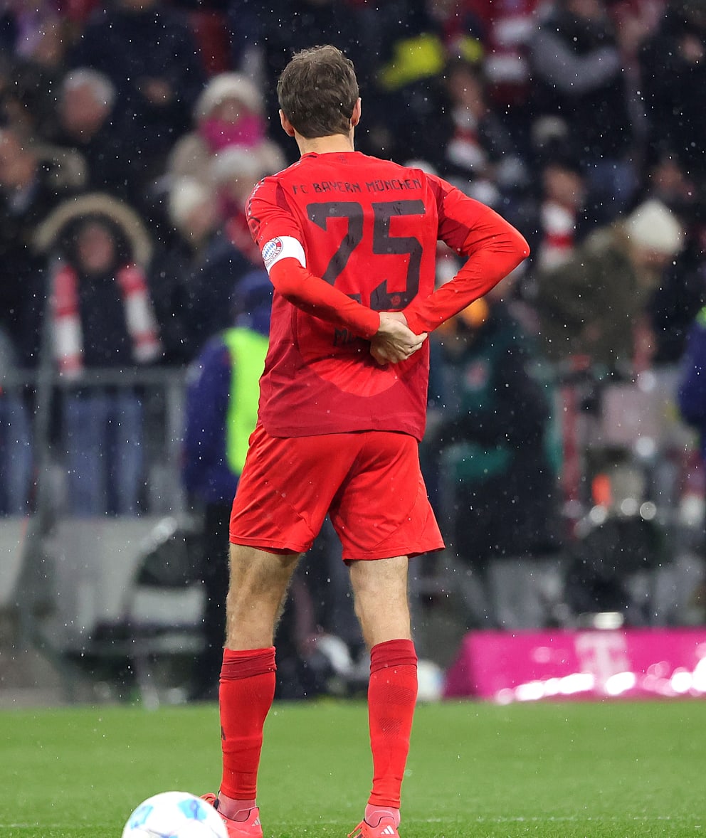 Bei Bayern-Star Thomas Müller machte am Samstag die Muskulatur im Rücken zu