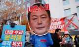 On Sunday, massive demonstrations took place in Seoul again for the removal of President Yoon Suk-yeol, after his party successfully sabotaged a vote on the matter a day earlier. 