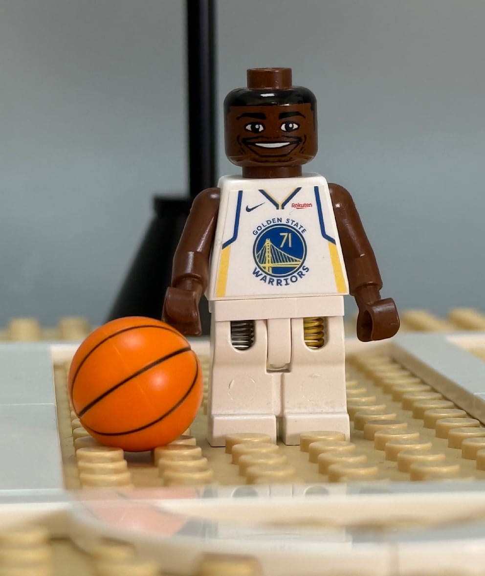 Gleich nach dem Wechsel von NBA-Star Dennis Schröder zu den Golden State Warriors gibt's die entsprechende Figur