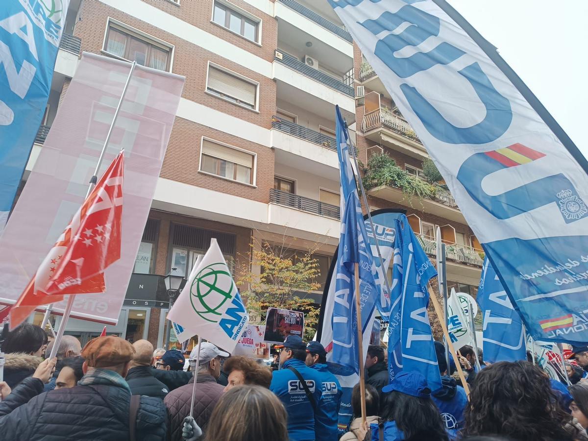 Empleados públicos en una manifestación por Muface
