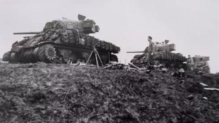 Polish tanks at the front in Brabant at the end of 1944 (photo: Maczek Memorial Breda)