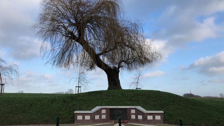 The heart of Kapelsche Veer where the heavily defended house once stood