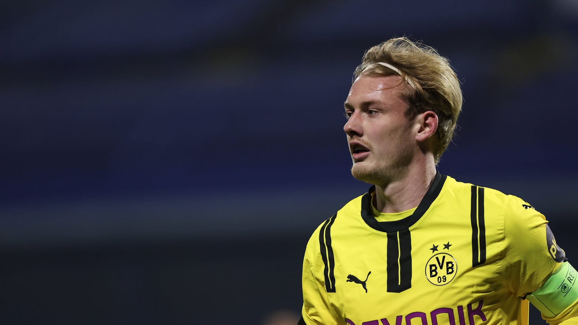 Julian Brandt: He had to leave the field due to an injury.