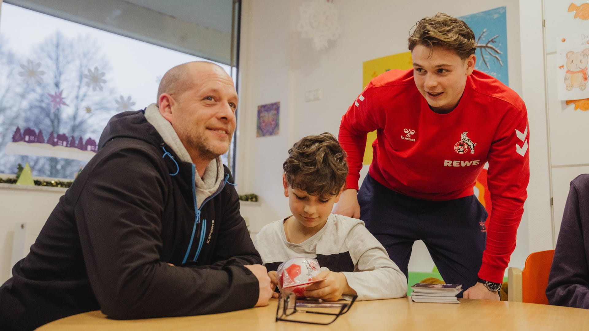 The FC football professionals visit children's hospitals in the run-up to Christmas.