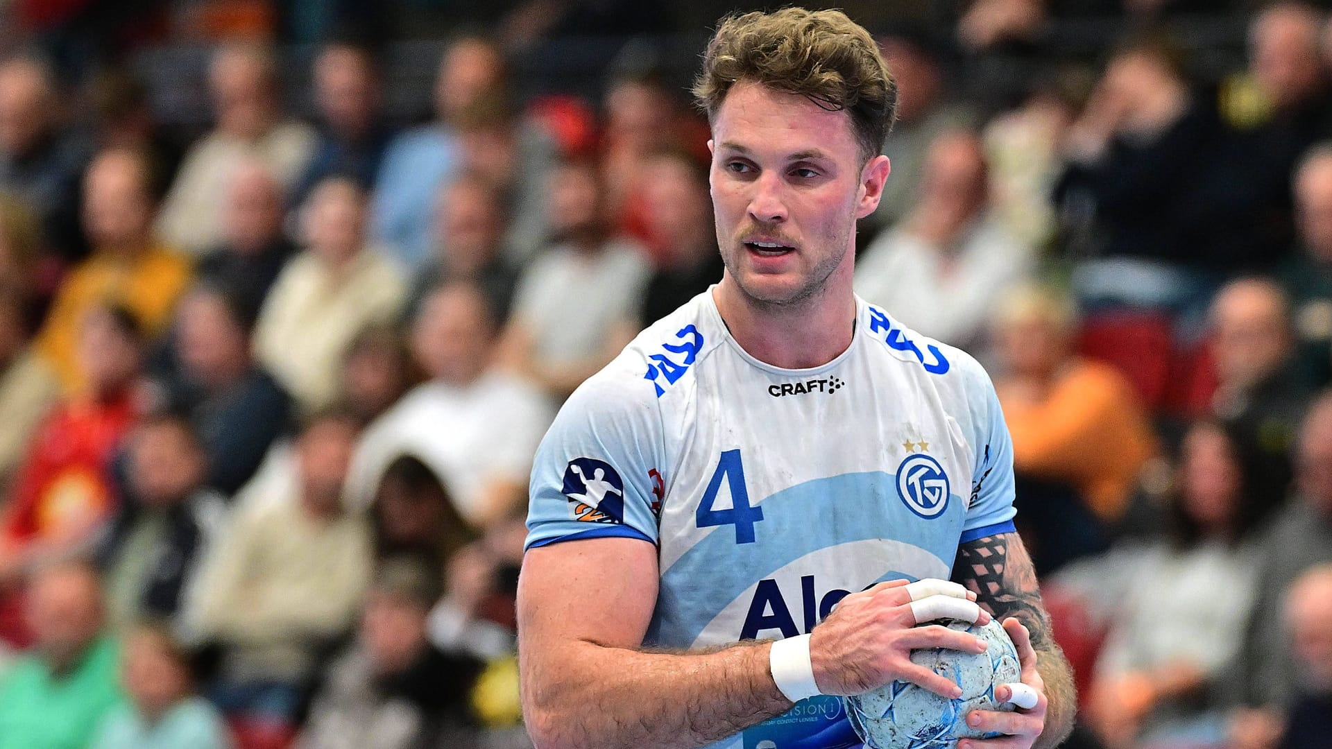 Nils Kretschmer: The handball player is also known as an influencer and has more than 400,000 followers on Instagram.