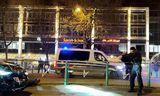 The German police hold the suspect Taleb A. at gunpoint. Next to him is the car with which he drove into visitors to the Christmas market in Magdeburg. Video image, AP 