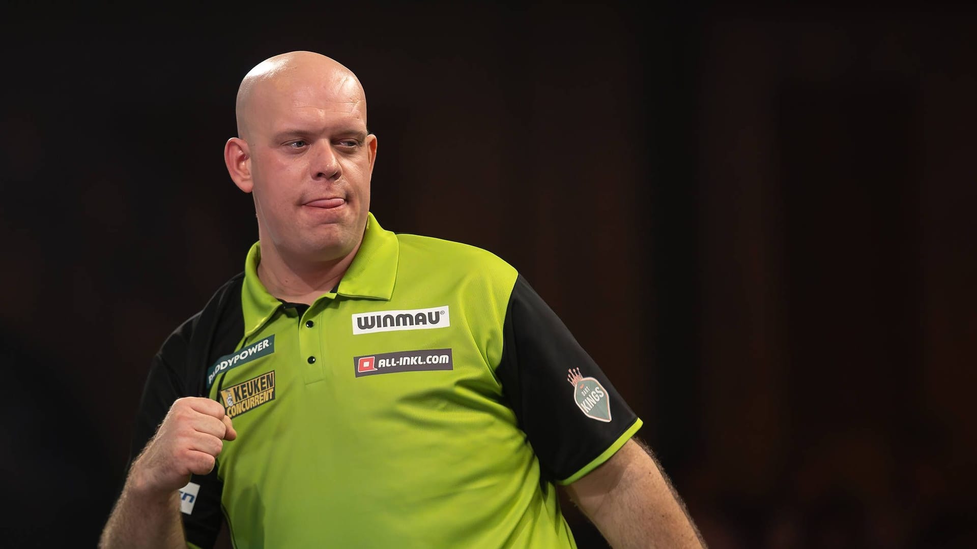 Michael van Gerwen: He is one round further at the World Cup.