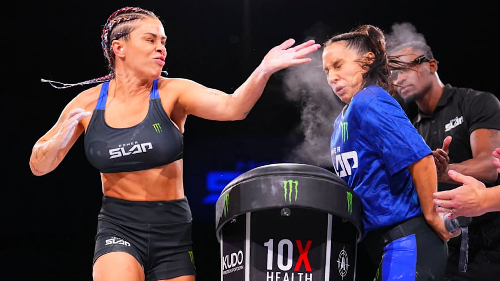 VanZant (l.) verpasst ihrer Gegnerin beim Power Slap eine knallharte Backpfeife