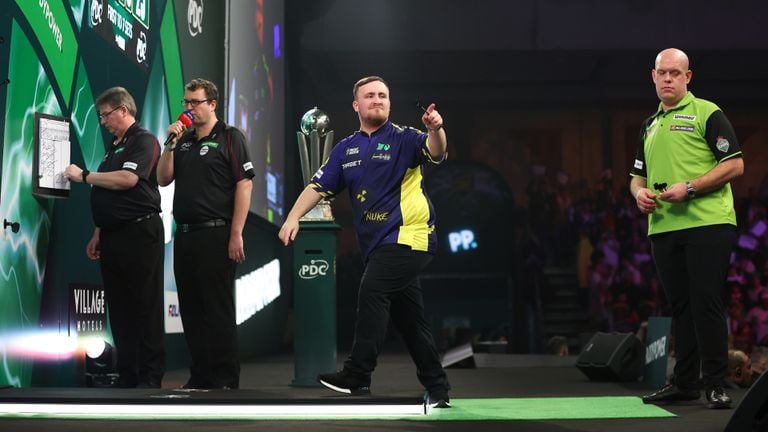 Luke Littler rolled over Van Gerwen in the early stages. (Photo: PDC/Kieran Cleeves)