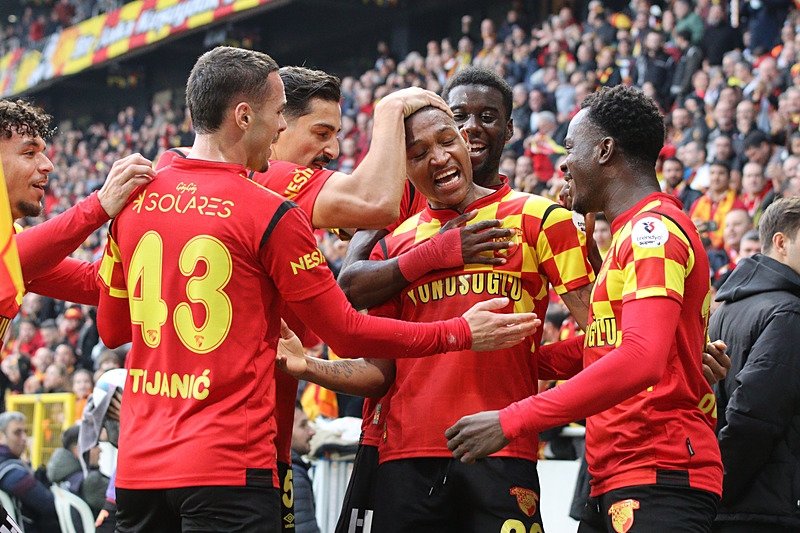 galatasaray-goztepe-maci-ne-zaman-saat-kacta-ve-hangi-kanalda-muhtemel-11ler-1735974067601.jpeg