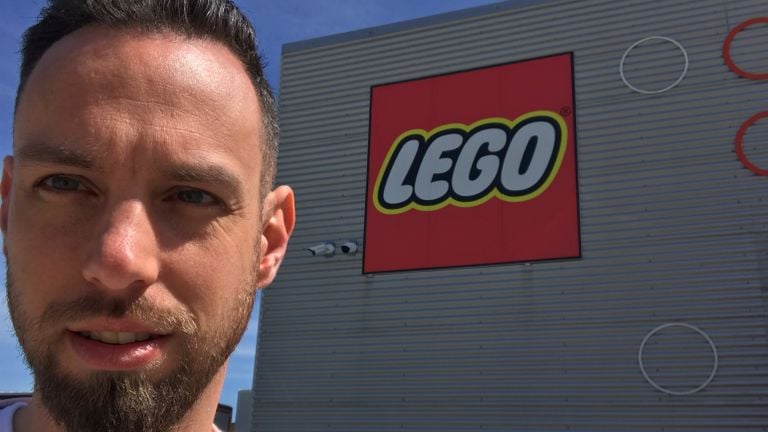 Rick at the LEGO factory in the Czech Republic (photo: Rick Lenssen).