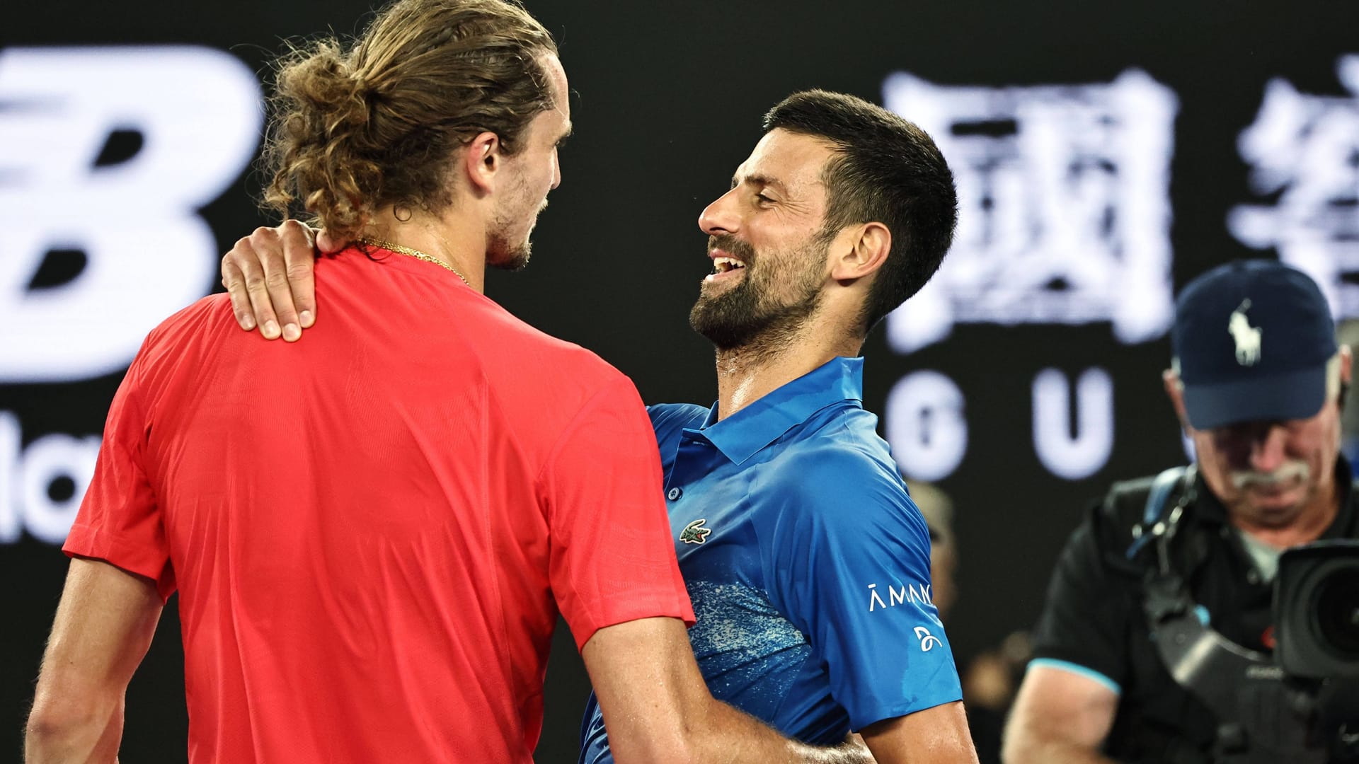 Zverev (l.) and Djokovic: The two tennis stars could meet in Melbourne.