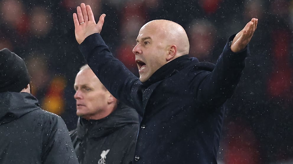 Liverpool-Trainer Arne Slot (46) kam vor der Saison von Feyenoord