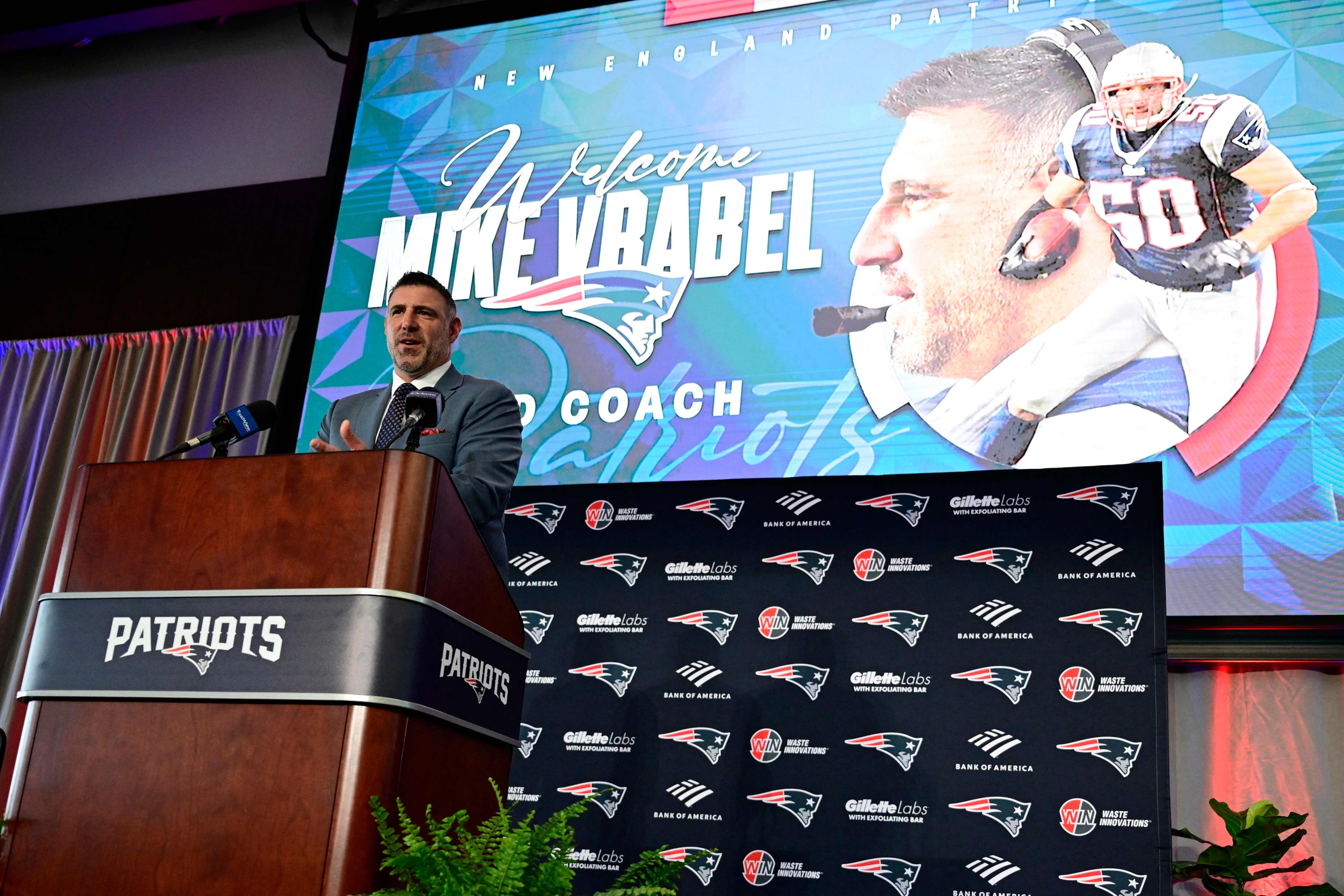 FOXBOROUGH, MASSACHUSETTS - JANUARY 13: Mike Vrabel speaks as he is introduced as head coach of the New England Patriots during a press conference at Gillette Stadium on January 13, 2025 in Foxborough, Massachusetts. Billie Weiss/Getty Images/AFP (Photo by Billie Weiss / GETTY IMAGES NORTH AMERICA / Getty Images via AFP)
