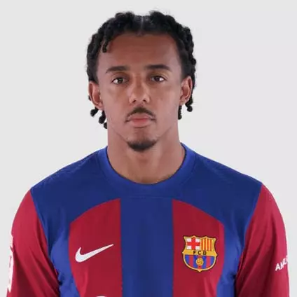 Jules Koundé, Defensa