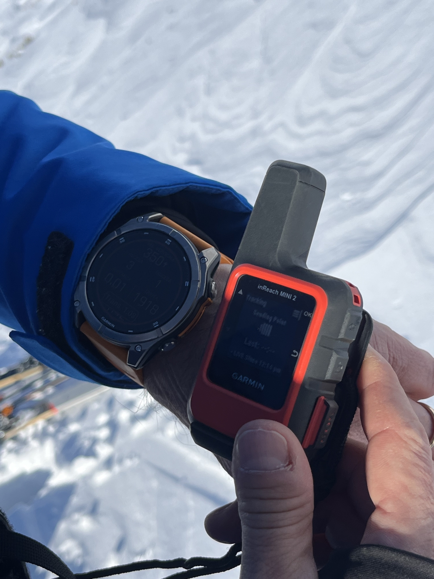 garmin inreach mini 2 fenix 8 satellite smartwatch