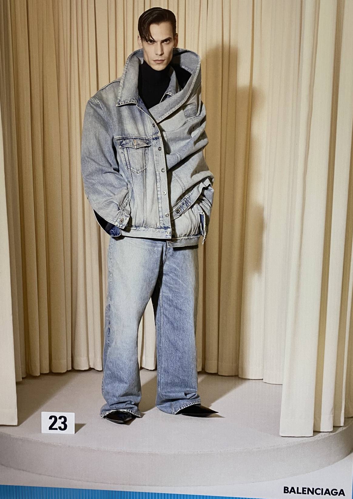 Photo from the trend area in the Bluezone: Oversized silhouettes at Balenciaga