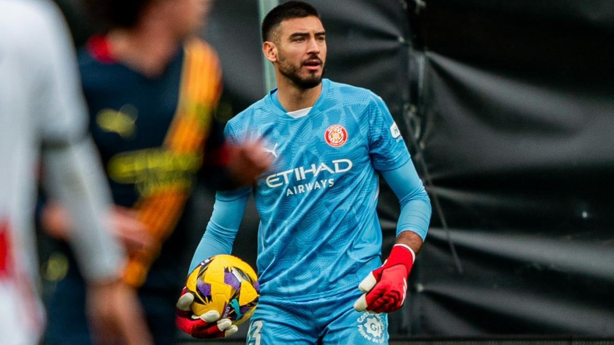 Gazzaniga jugó infiltrado en Vallecas