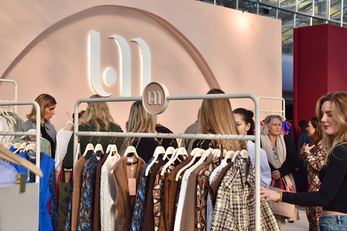 Dructure op een booth.