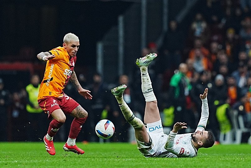 ajax-galatasaray-maci-ne-zaman-saat-kacta-ve-hangi-kanalda-uefa-avrupa-ligi-1738220319116.jpeg