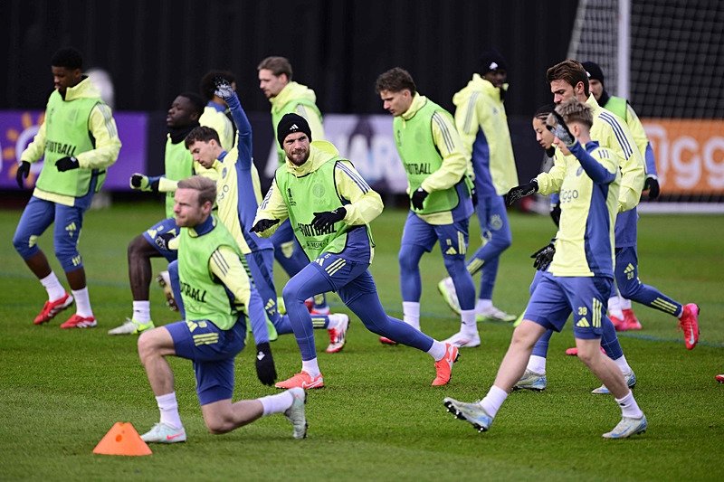 ajax-galatasaray-maci-ne-zaman-saat-kacta-ve-hangi-kanalda-uefa-avrupa-ligi-1738220322711.jpeg