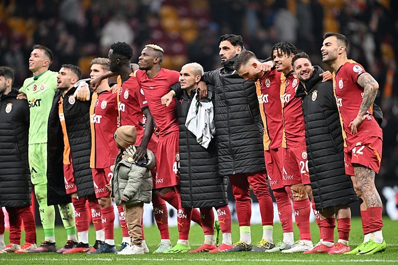 ajax-galatasaray-maci-ne-zaman-saat-kacta-ve-hangi-kanalda-uefa-avrupa-ligi-1738220766003.jpeg