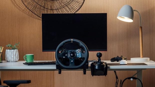 Logitech G923
