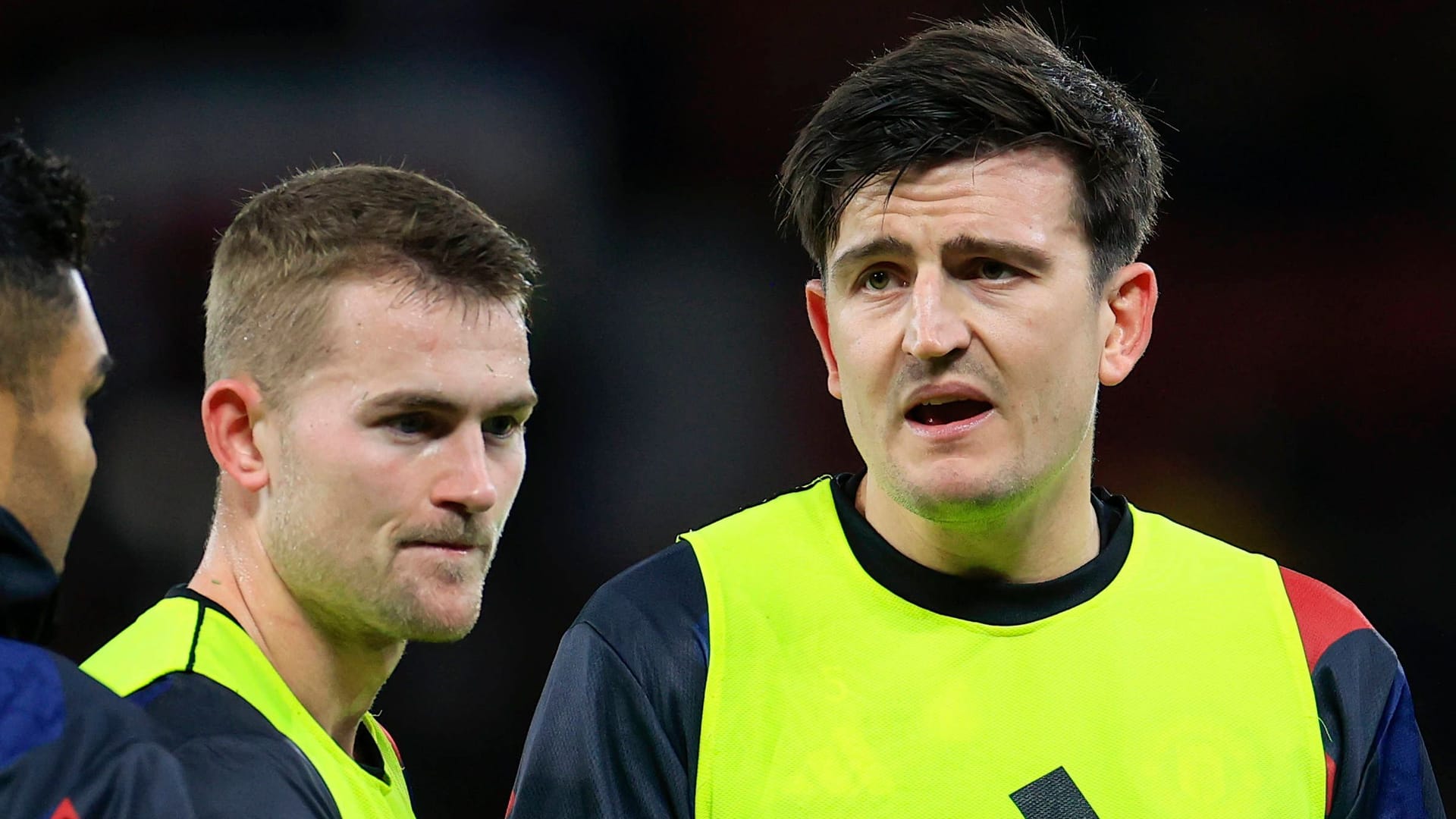 Matthijs de Ligt and Harry Maguire (r): Both play in central defense for Manchester United.