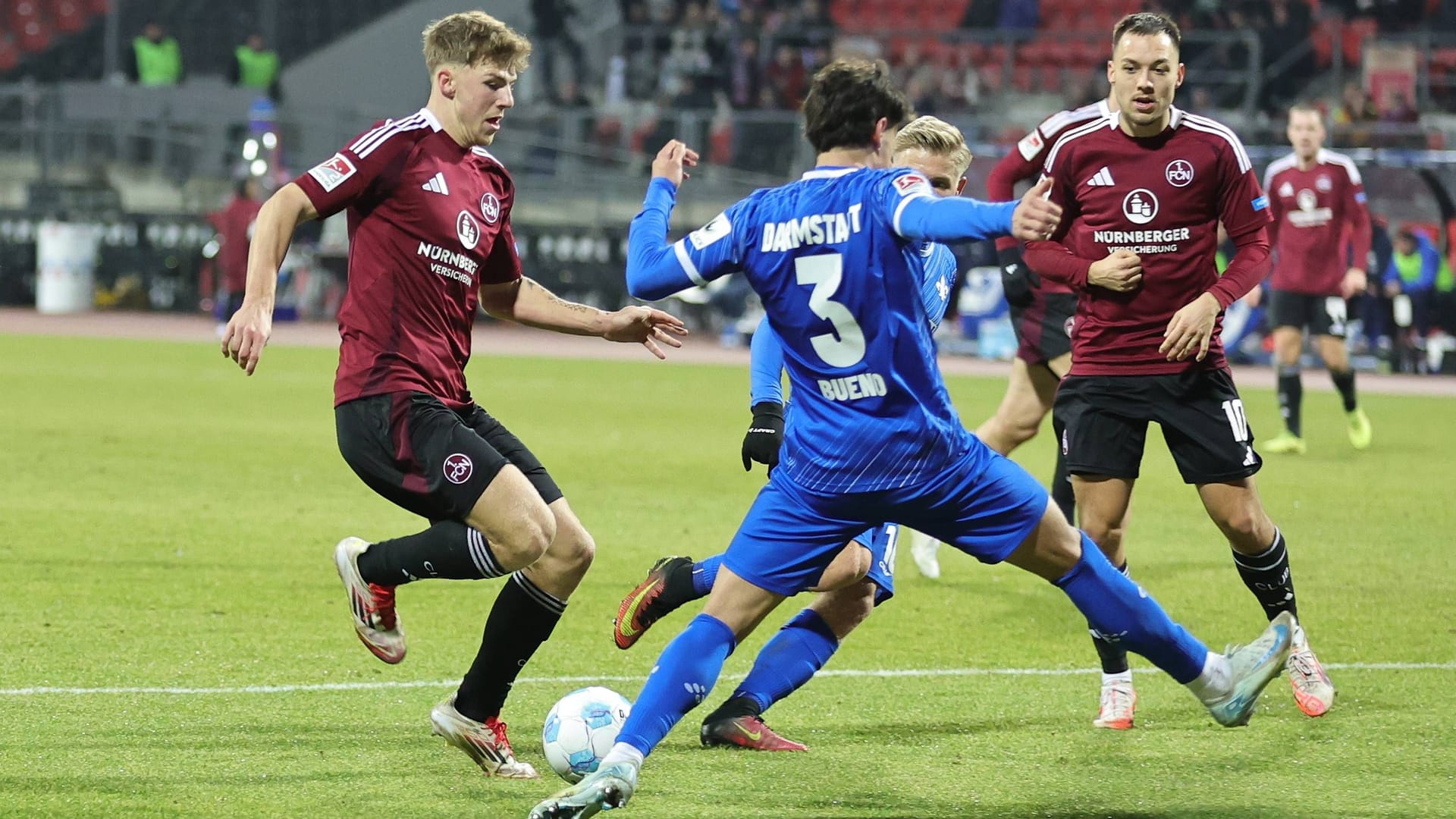 Competitive: scene in the game between 1. FC Nürnberg and Darmstadt 98.