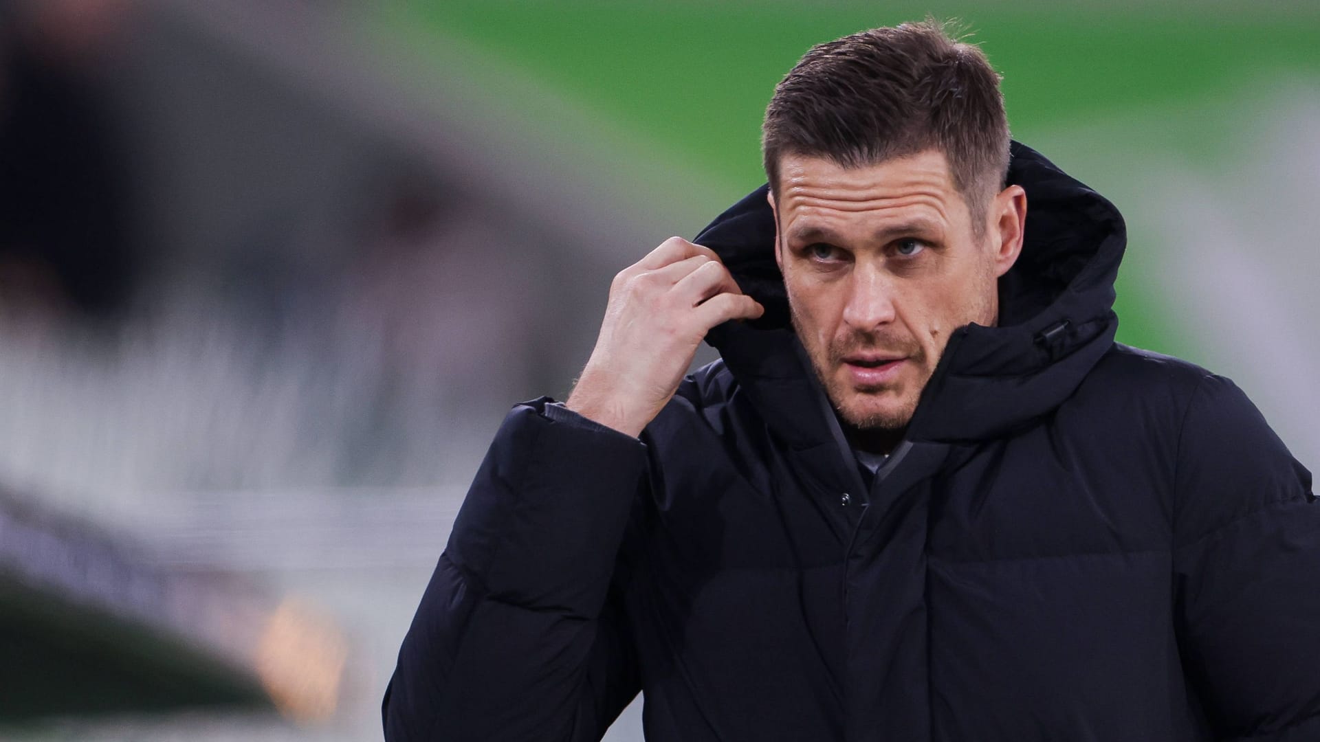 Sebastian Kehl: He is apparently extending his contract.