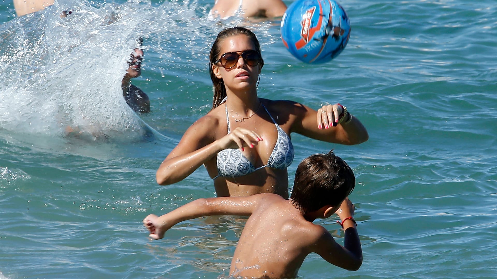 Early love of balls: Ten years ago, Sylvie Meis and her son Damián were splashing around on the beach in St. Tropez. Early love of balls: Ten years ago, Sylvie Meis and her son Damián were splashing around on the beach in St. Tropez.