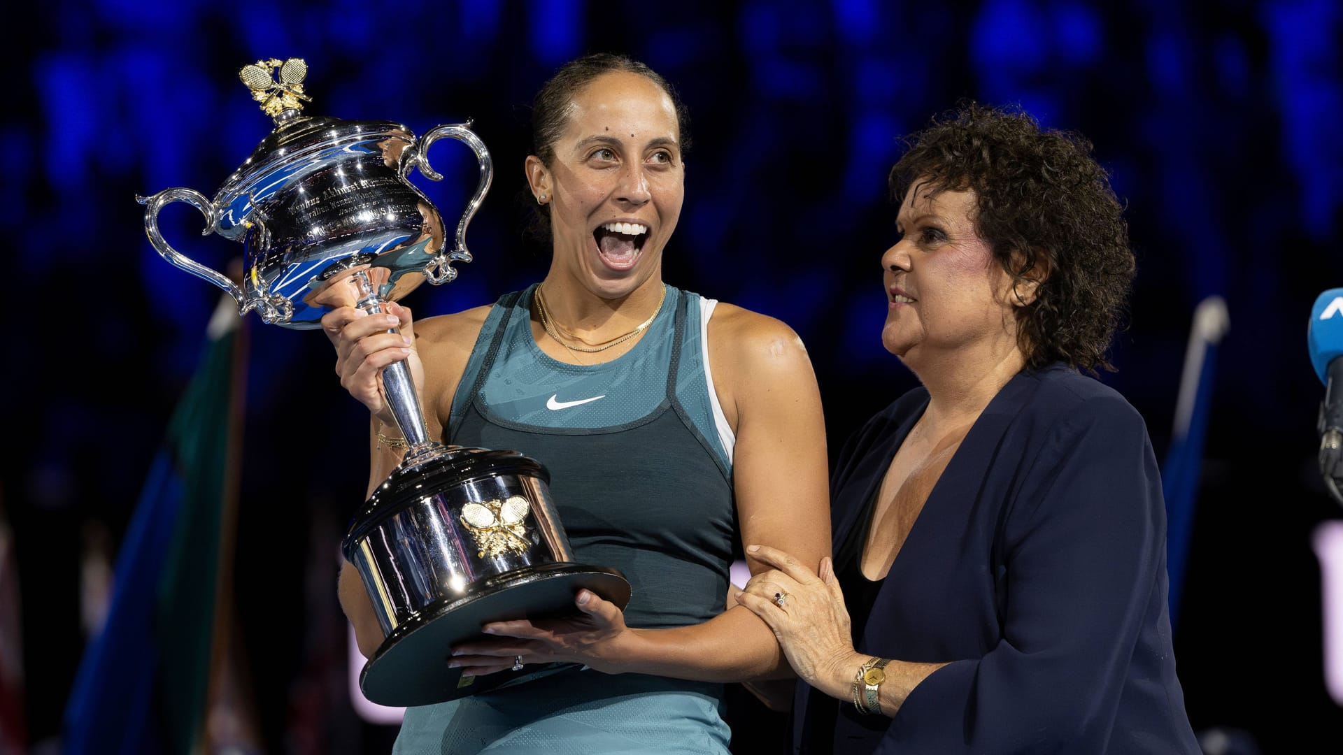 Winners: Madison Keys (l.) and four-time Australian Open winner Evonne Goolagong.