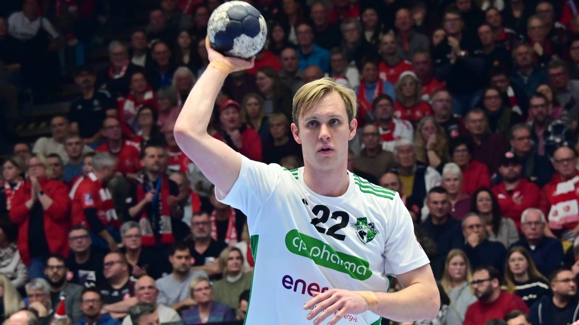 Noginated: Marian Michalczik moves into the DHB team.