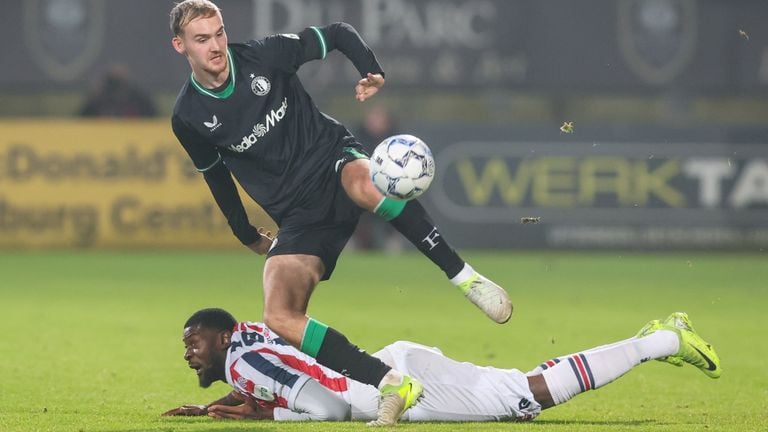 Willem II striker Jeremy Bokila loses a match. (Photo: Peter Lous/Orange Pictures)