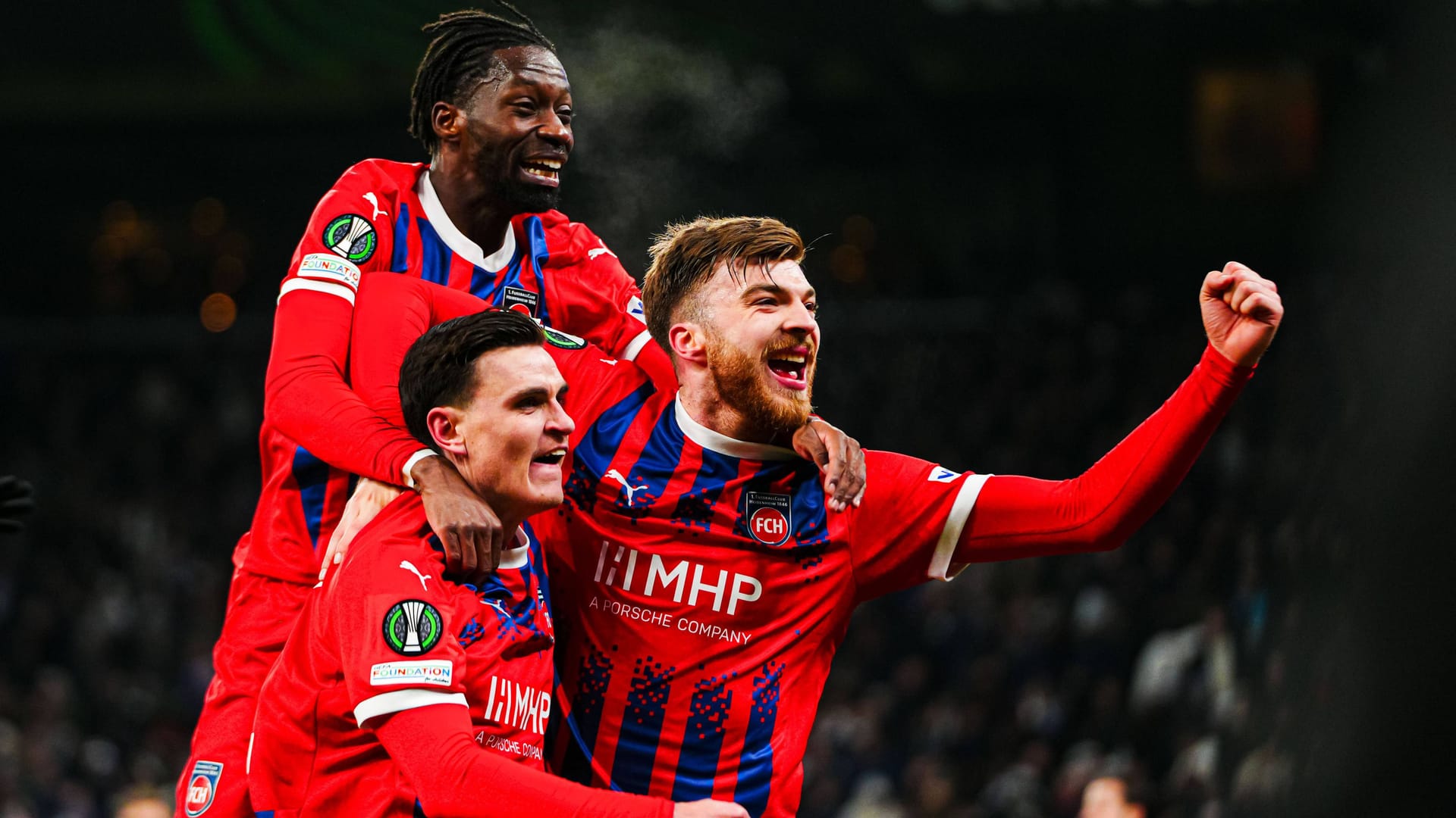 Heidenheim's players celebrate a goal: in Copenhagen the German club was in the outsider role. Heidenheim's players celebrate a goal: in Copenhagen the German club was in the outsider role.