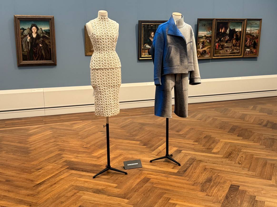 Knitting3000 is a Berlin knitting label of the Studio Lotre, which also developed in the development of products in fashion and smart textiles.