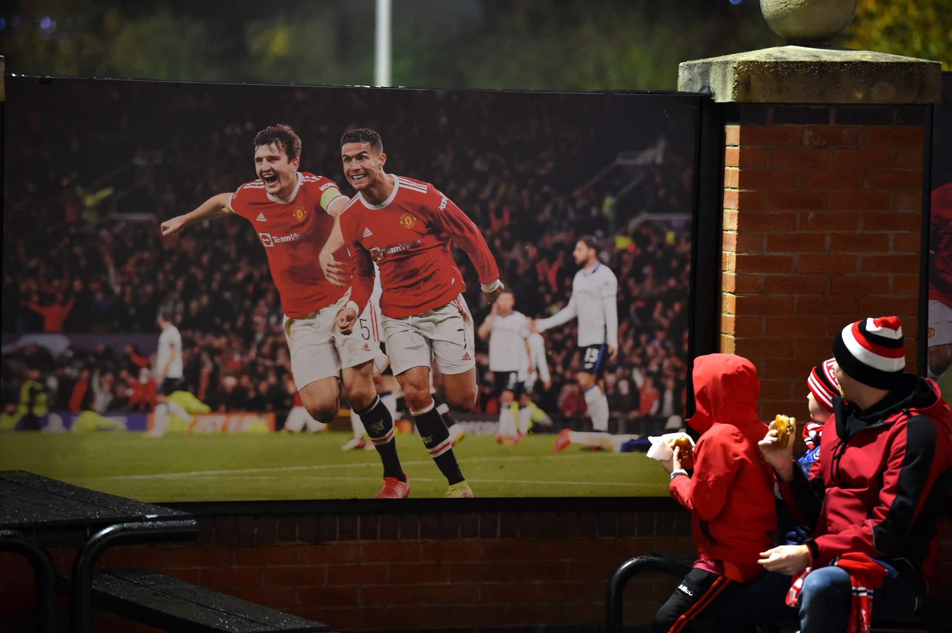 Children dream of Cristiano Ronaldo. What does he dream of?