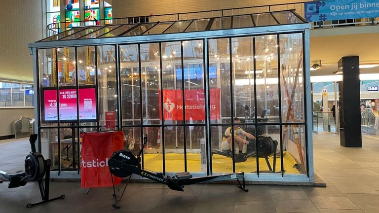 The glass house in the station hall (photo: René van Hoof).