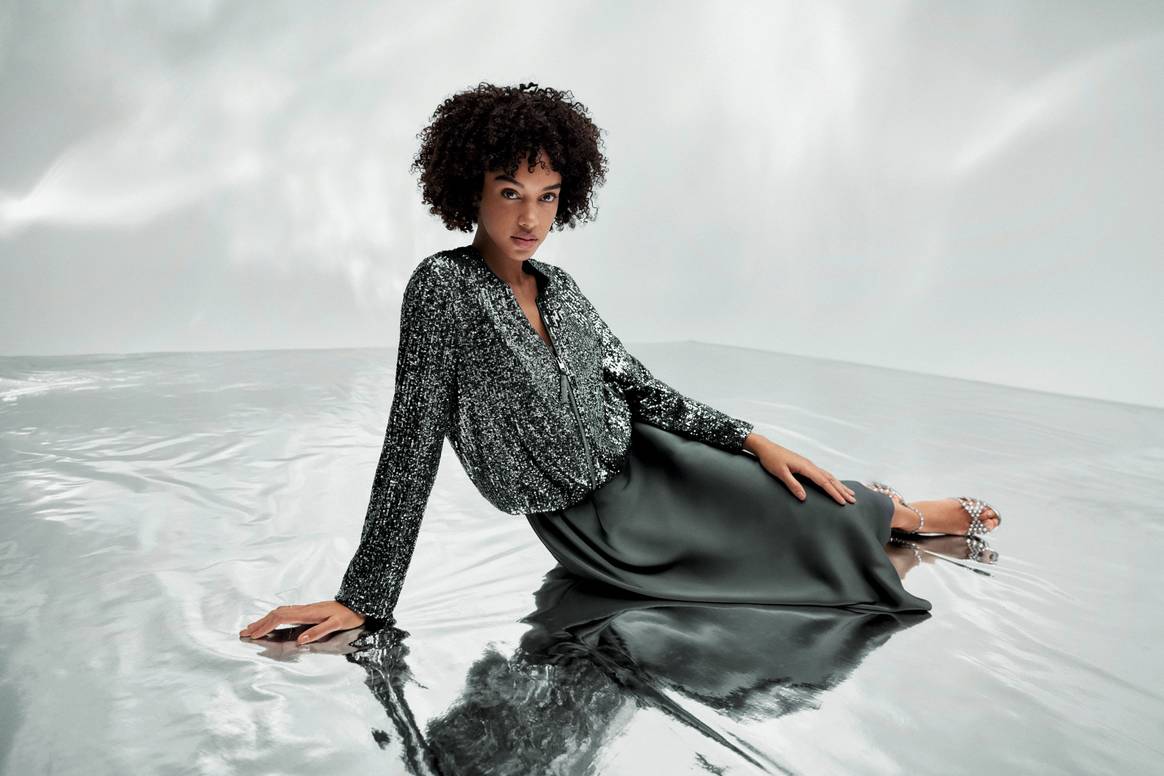V by Vera Mont SS25.