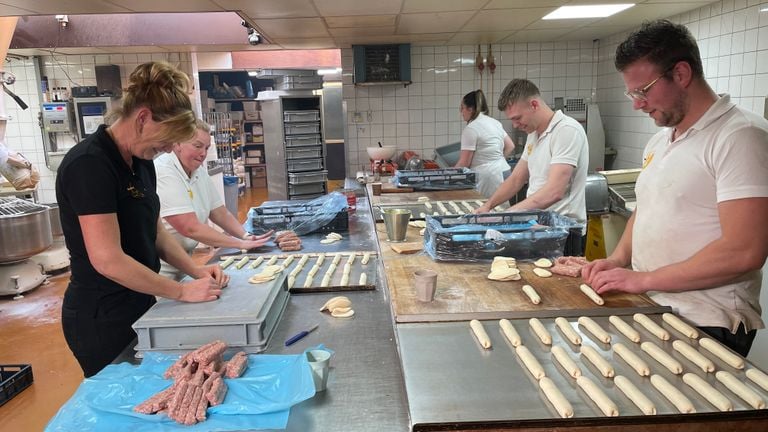 The sausage rolls are prepared in the bakery (photo: René van Hoof).