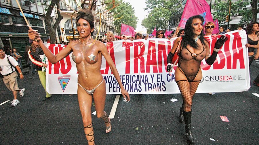 Transvestites