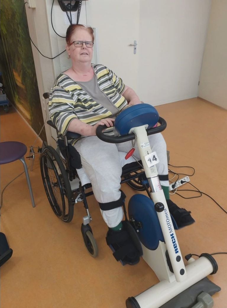 Lea during her rehabilitation (photo: Lea Kant).