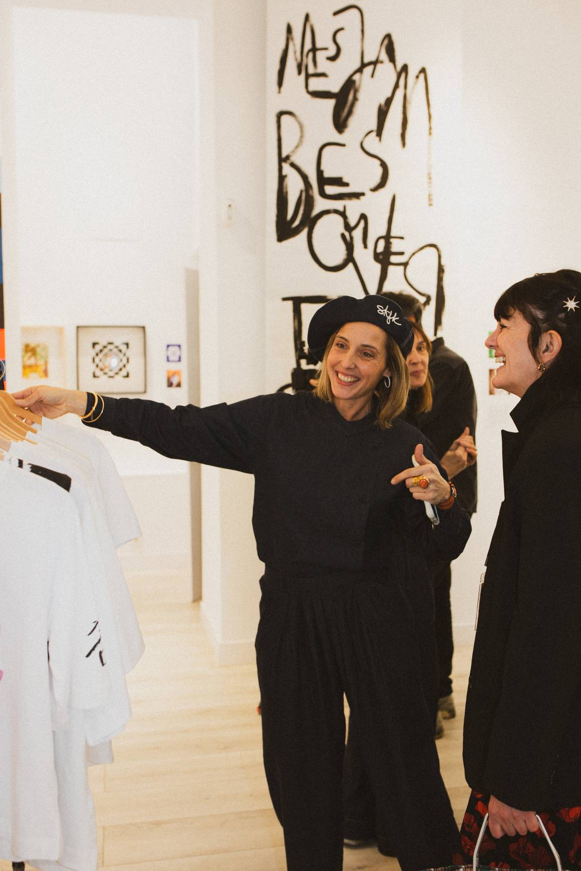 Maia Eder Curutchet, La Directora Creativa de Skfk, Durante La Skfk Art Gallery en Madrid Es Moda.