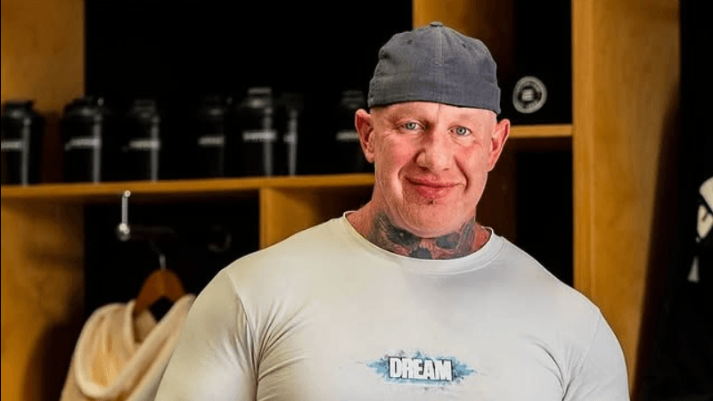 Mark Taylor: He was under the stage name "Meatax" known.