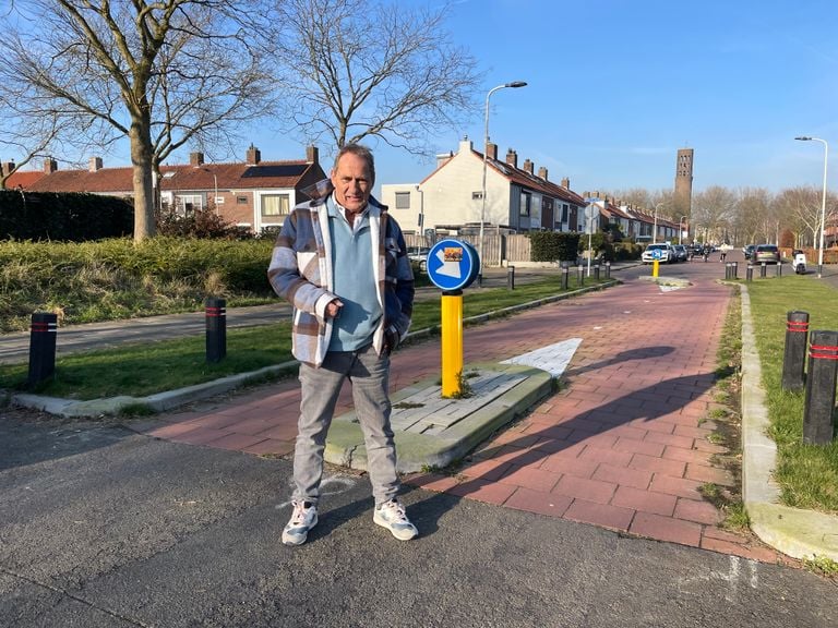 Local resident Daan at the place in question (photo: Raymond Merkx).