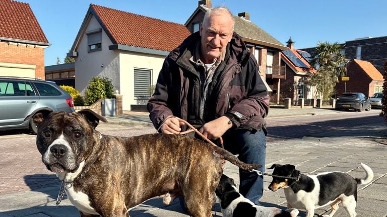 Martin van Wees with his dogs (Photo: Erik Peeters)