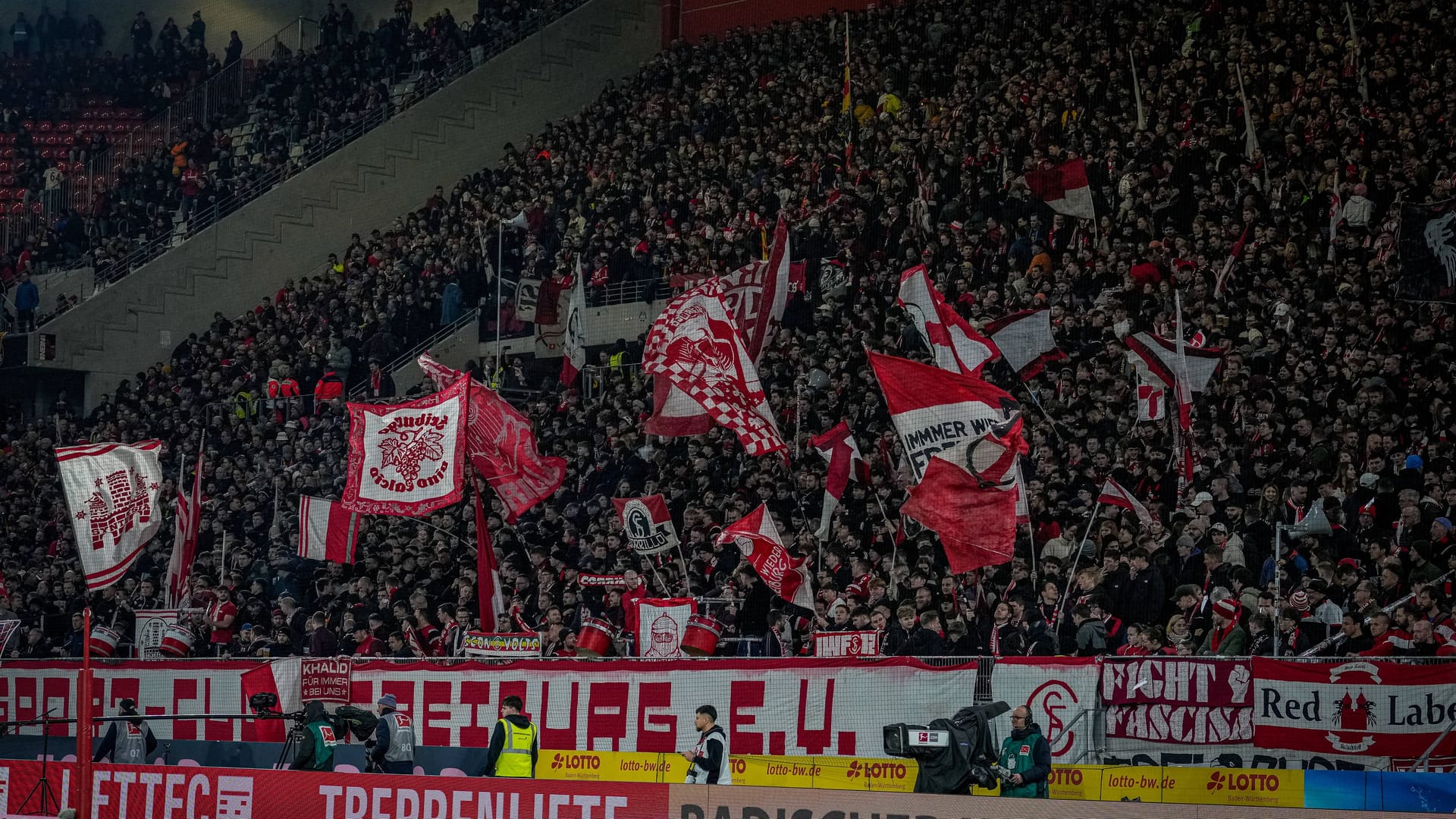 The Freiburg fan curve against Werder: Shortly after half -time she stayed calm - for good reason.